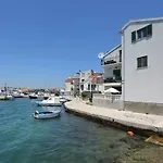 Sara Apartament *