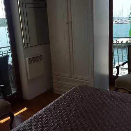 Sara Apartment