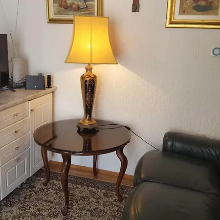 Apartament Sara *