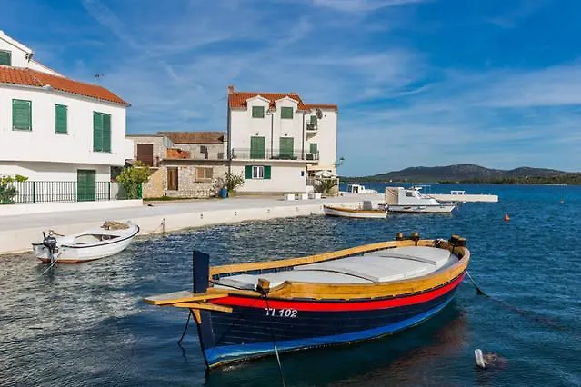 아파트 Sara 피로바츠