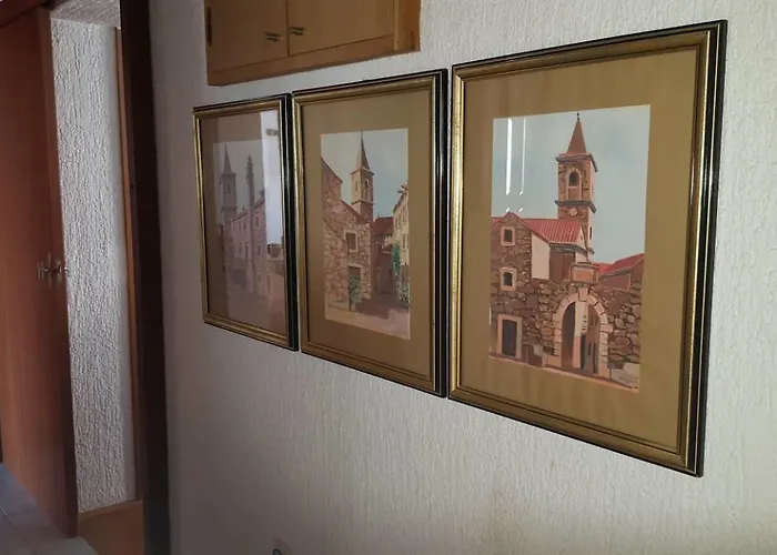 Sara ピロヴァッツ